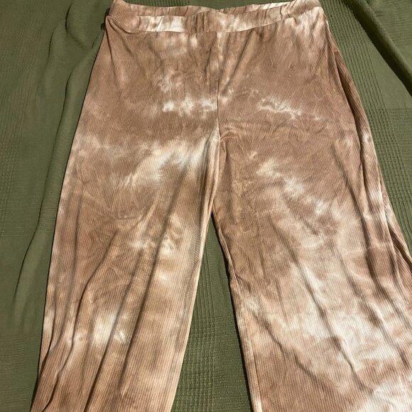 Dressed in Lala Lex Ribbed Playsuit in Iced Latte Tie Dye 3XL - Picture 5 of 6